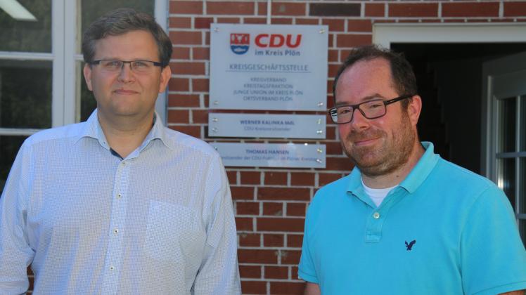 Fordern eine Entschuldigung vom Bürgermeister: Plöns CDU-Ortsvorsitzender André Jagusch (links) und sein Stellvertreter Thure Koll.