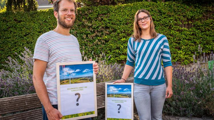 Mit 3000 Euro ist der Preis dotiert, den Stefan Sprenger und Isabella Markfort von der Gemeinde Wallenhorst für vorbildliche Umwelt- und Klimaschutzprojekte vergeben. 