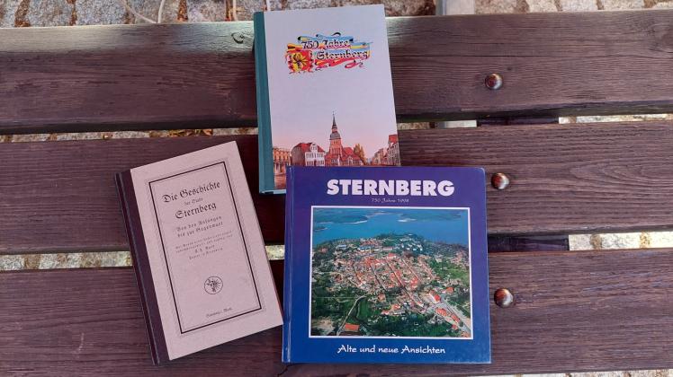 Im Laufe der Jahre sind immer mal wieder Bücher über Sternberg und das Seenland erschienen.