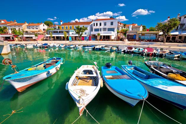 Krk gehört zu den schönsten und beliebtesten kroatischen Inseln. 