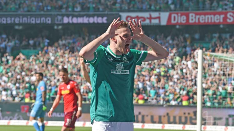 ARCHIV - Werders Marvin Ducksch jubelt über sein Tor zum 2:0. Foto: Carmen Jaspersen/dpa/Archivbild