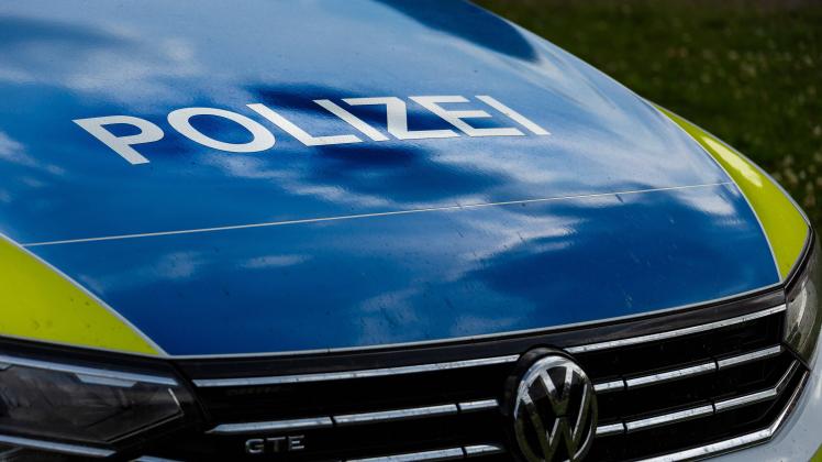 Melle, Deutschland 10. Juli 2022: Ein Einsatzfahrzeug der Polizei mit Schriftzug. Landkreis Osnabrück Niedersachsen ***