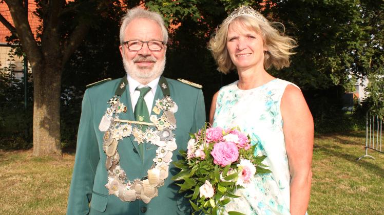 Königspaar Schützen Hördinghausen Ulrich und Angelika Hanko sind die neuen Majestäten der Schützengemeinschaft.
