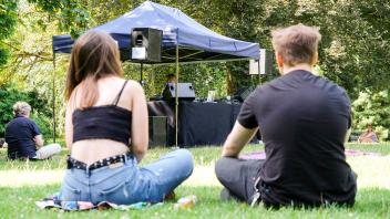 Seltener Anblick: Ein DJ-Zelt im Osnabrücker Bürgerpark.