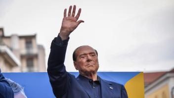 ARCHIV - Viele Jahre Abgeordneter im italienischen Parlament: Silvio Berlusconi. Foto: Claudio Furlan/LaPresse/ZUMA/dpa