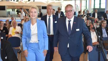 Zum Hanse Sail Business Forum konnte Handwerkskammerpräsident Axel Hochschild am Donnerstag auch Ministerpräsidentin Manuela Schwesig in der Rostocker Stadthalle begrüßen. 