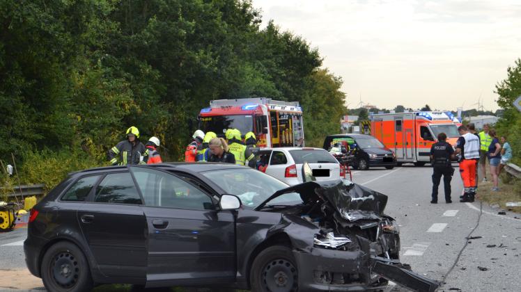 Unfall B200 Heute