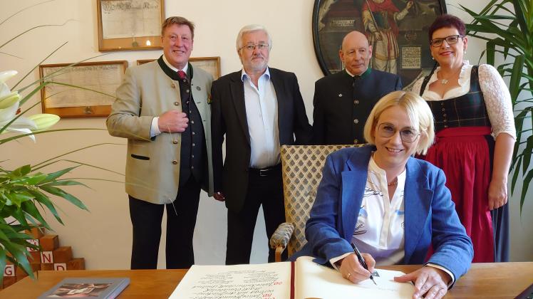 Delegation mit Osnabrücker Oberbürgermeisterin Pötter zu Gast in Gmünd.