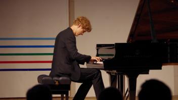 Pianist Jan Lisiecki beim SHMF-Konzert 