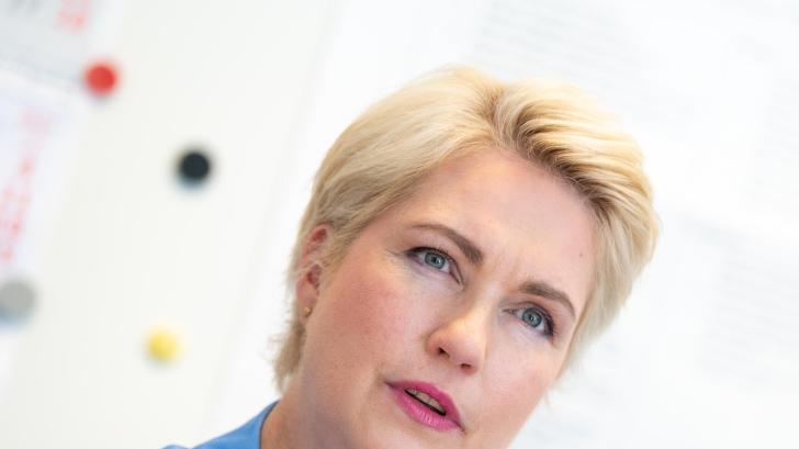Ministerpräsidentin und SPD-Landeschef Manuela Schwesig stellt sich zur Wiederwahl