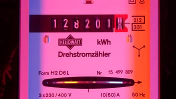 Immer wichtiger wird bei den steigenden Energiekosten die Kontrolle des Energieverbrauches Energiepreise - Strom, Bonn,