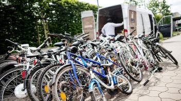 In Deutschland werden jedes Jahr Hunderttausende Fahrräder gestohlen. Foto: Marius Becker/dpa