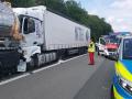 Gleich mehrere Fahrzeuge sind am Donnerstagnachmittag bei einem Unfall auf der A1 beschädigt worden. Vorausgegangen war ein Auffahrunfall zwischen zwei Lkw.