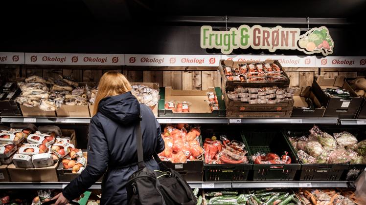 (ARKIV) Netto supermarked, Sorgenfri Torv, Virum den 14. november 2019. Groen og grov kost kan kraeve en overgangsfase f