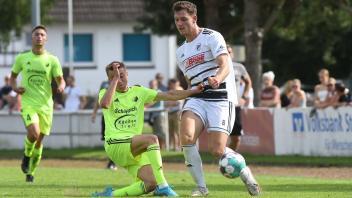 Philipp Bosbach (SVPR)/Luca Maurice Luebcke (SV)
Fussball Landesliga Holstein 2. Spieltag Saison 2022/2023: SV Preussen Reinfeld - Seeretzer SV