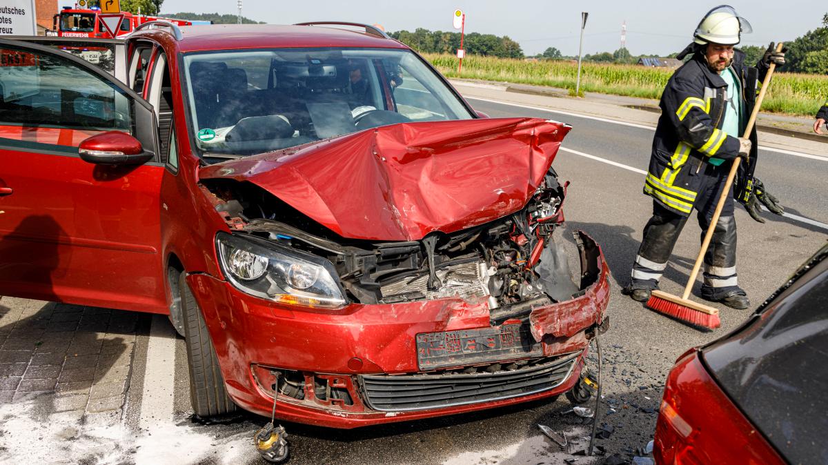 Totalschaden Und Drei Verletzte Bei Unfall Auf B65 In Bohmte | NOZ