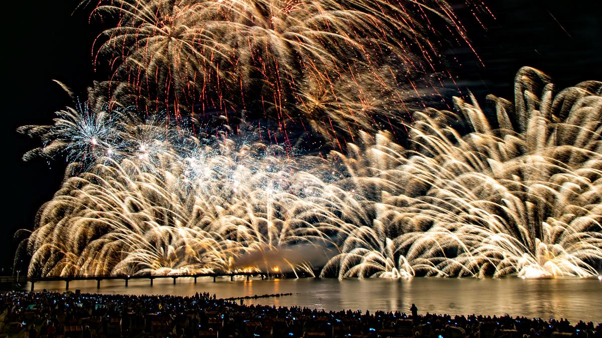 Ostsee in Flammen 2022 Feuerwerk in Grömitz findet wieder statt SHZ