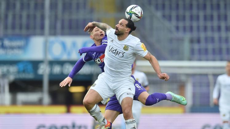 Fußball - 3. Liga - 21. Spieltag - VfL Osnabrück - 1. FC Saarbrücken am 15.01.2022 an der Bremer Brücke in Osnabrück Sve