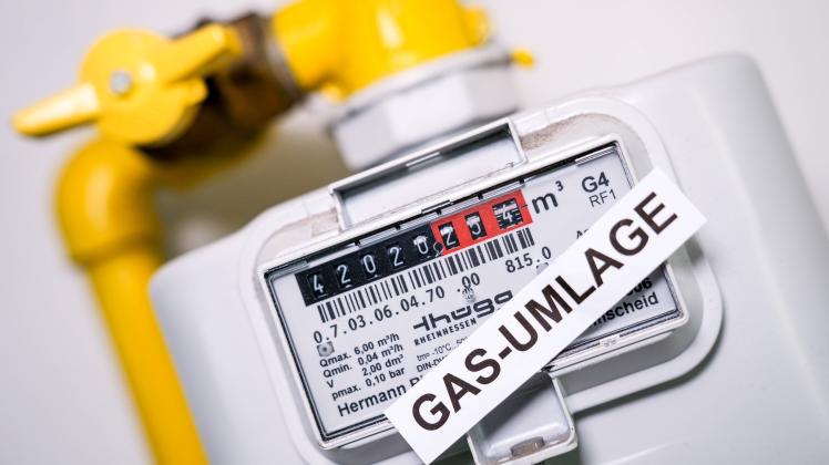 Symbolbilder Gasumlage und Energiekosten Themenbild Gaszaehler zur Erfassung des Gasverbrauch im Privathaushalt. Symbolf