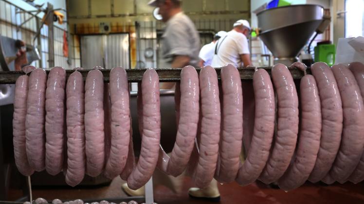 Kreative Bratwurst-Produktion