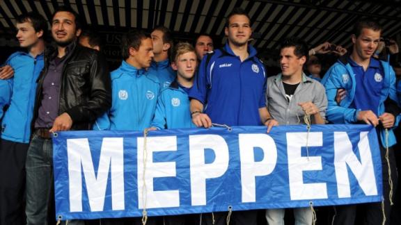 Benjamin Raming Fans feiern ihren SV Meppen