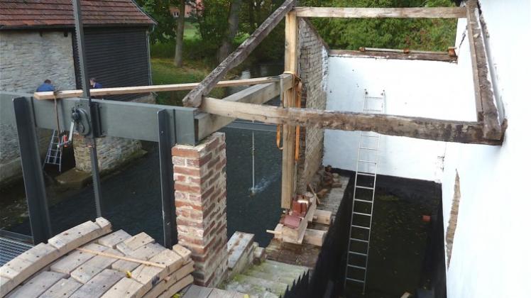 Noch ist das Radhaus abgedeckt. Fotos: Ursula Holtgrewe