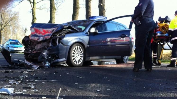 Sieben Verletzte bei Unfall in Nordhorn Bei einem Verkehrsunfall am Dienstagmorgen auf der Baumwollstraße (K 26) in Nordhorn wurden insgesamt sieben Personen verletzt, drei davon schwer.