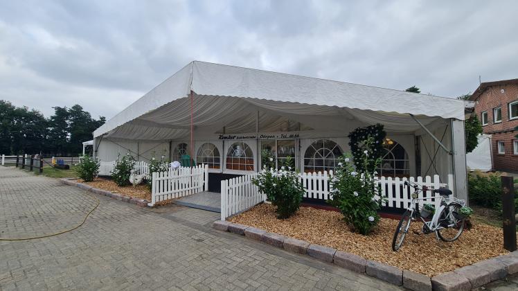 VIP-Zelt statt Mehrzweckhalle: Auf dem Reit- und Ponyhof Niers in Twist kann wie gewohnt gefeiert werden.