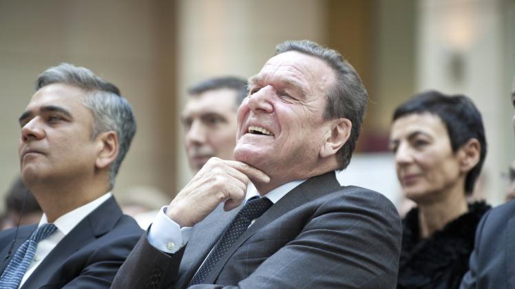 14 02 2014 Der Ex Bundeskanzler Gerhard Schröder während der Buchvorstellung seines Buches Klare Wor