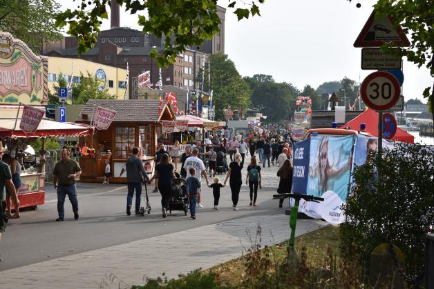 Wing Elmshorn Hafenfest und Flora-Woche: Startschuss in Elmshorn gefallen