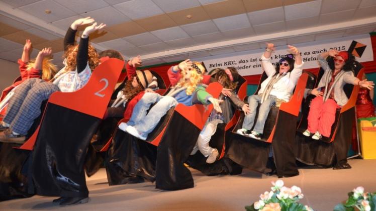 Prunksitzung des KKC Salzbergen Eine spontane Darbietung lieferte die Krabbelgruppe von Claudia der I. Fotos: André Partmann