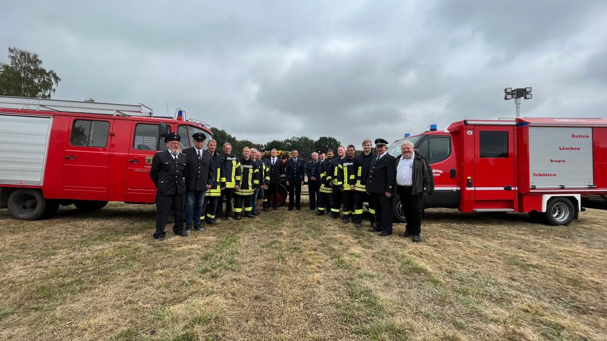 Feuerwehr von Tessin bei Boizenburg begrüßt ihr TSFW SVZ