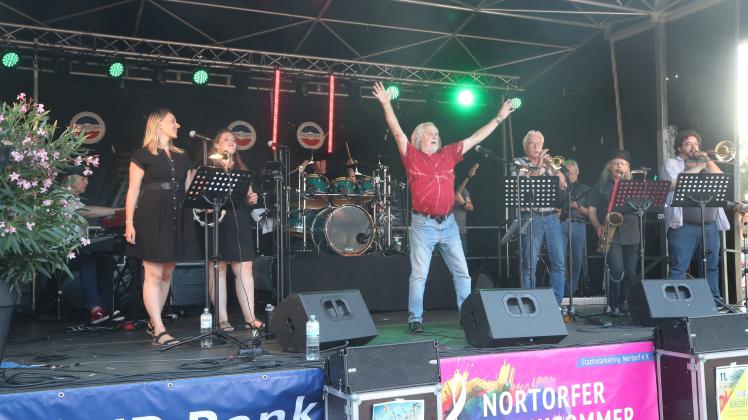Letzter Live-Act: Die Joe Cocker Tribute-Band „Sheffield Steel“ begeisterte die Besucher.