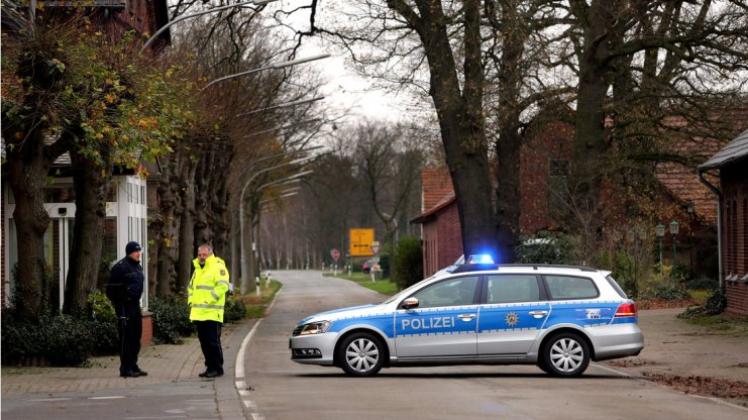 Die Polizei in Ostwestfalen geht nach den Terrorschlägen von Paris einem Hinweis auf den Terrorverdächtigen Salah Abdeslam nach. 