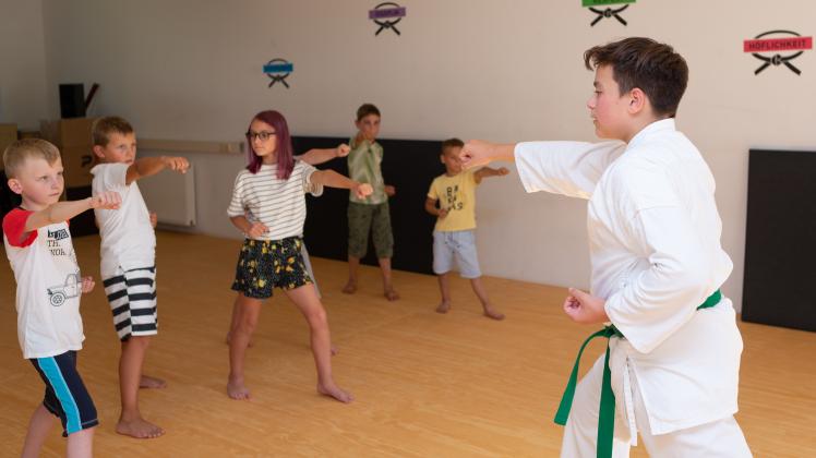 Karatetraining für ukrainische Kinder in Melle - 25.08.2022