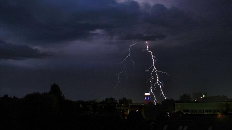 Unwetter über Der Region Delmenhorst Am 23. Juni | NOZ