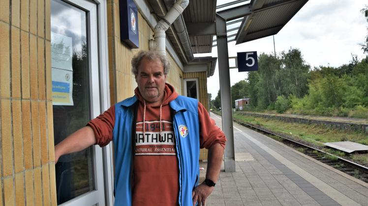 Erk Paulsen Bahnhofsmission Husum 9-Euro-Ticket