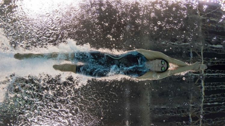 Brasilien: Die neuseeländische Schwimmerin Sophie Pascoe zieht beim 200-Meter-Wettbewerb der Frauen bei den Paralympischen Spielen in Rio ihre Bahn. 