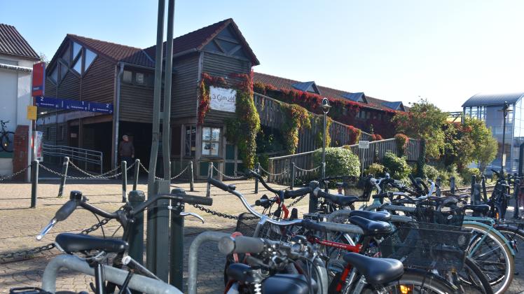 Die Fahrradgarage am Tornescher Bahnhof soll noch in diesem Jahr abgerissen werden, um Platz für eine Bike+Ride-Anlage mit 308 Stellplätzen zu schaffen.  