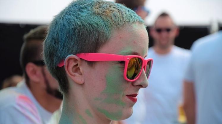 So farbenfroh war das Holi-Heaven-Festival in Geeste Fotos: Heiner Harnack