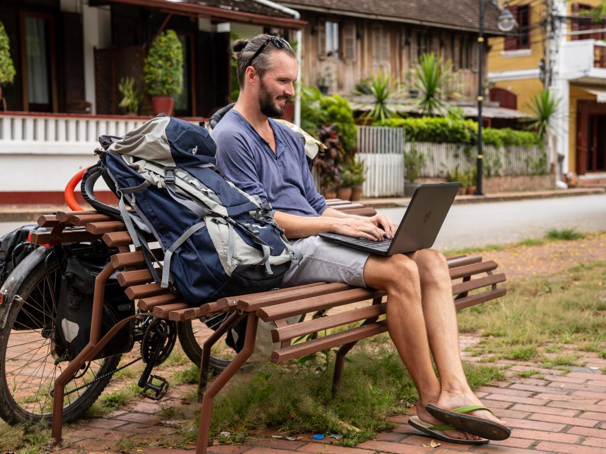 Rad-Weltreisender Christopher Fritze bleibt in Laos