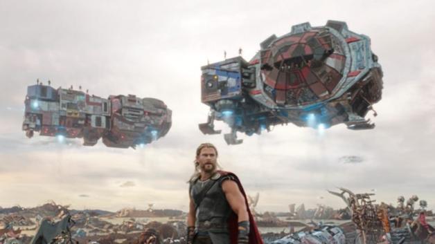 In ,Thor: Tag der Entscheidung&apos; betreibt Taika Waititi die Demontage seines eigenen Marvel-Helden. Fotos: Disney, Marvel
