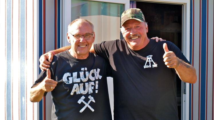 Dirk Auschner (links) und Peter Buchmeier sind auch im Ruhestand echte Kumpel. 