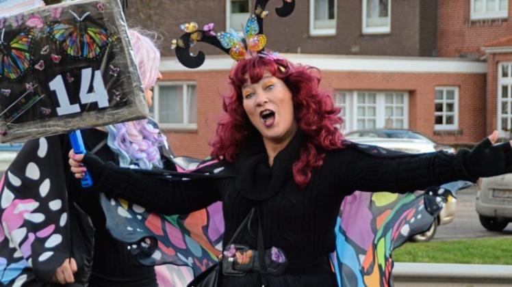 Tausende Narren haben am Sonntag in Papenburg den Umzug des Papenburger Carnevals Verein (PCV) gefeiert. 