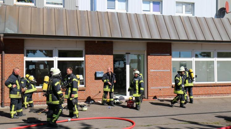Zimmerbrand: Feuerwehreinsatz Enge-Sande 1. September 2022
