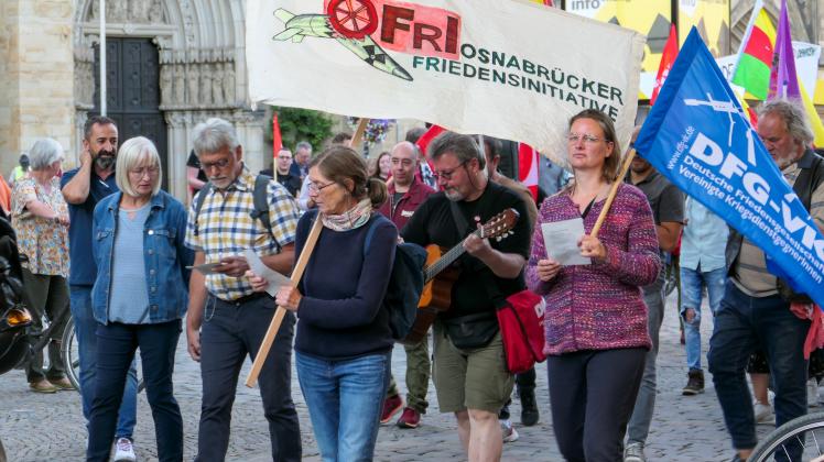 Teilnehmer der Demonstration zum Antikriegstag am 1. September in Osnabrück