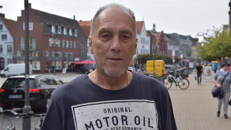 author Henry Löbel aus Genthin findet das dritte Entlastungspaket nicht gut.