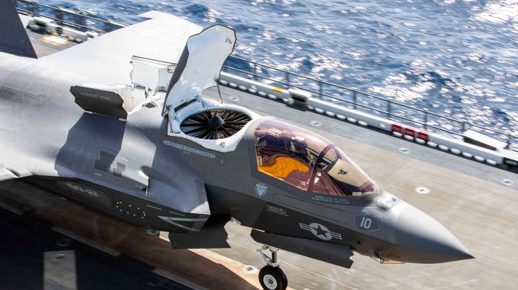 April 8, 2022, Pacific Ocean, United States: A U.S. Marine Corps F-35B Lightning II aircraft attached to Marine Fighter