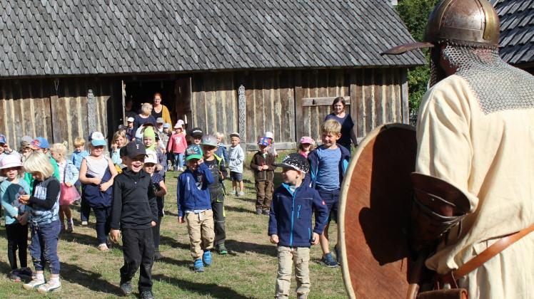 Kita „Kleine Arche“ in Schafflund: Auf Entdeckungsreise bei den Wikingern