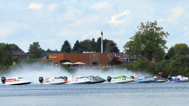 Motorbootrennen auf der Obereider in Rendsburg